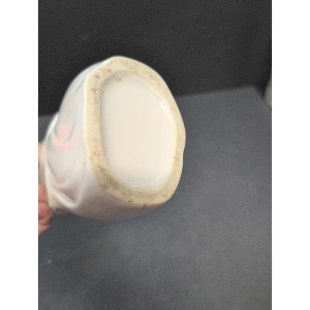 Unbranded vintage ceramic